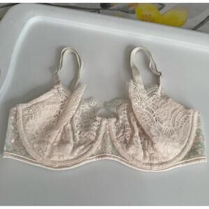 Victoria’s Secret 34D Sequin Bra Dream Angels Push Up w/o Padding Coconut White